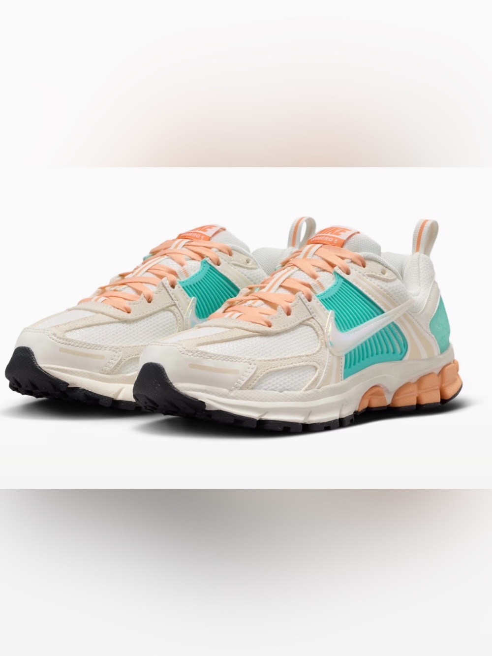 Nike sneakers Vomero 5 BG Nike Women's 4.5 Y/ 6 women’s. New with Box